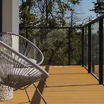 Wellness Riverfront By Renters Apart Otel 4*