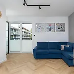 Wellness Riverfront By Renters Apart Otel