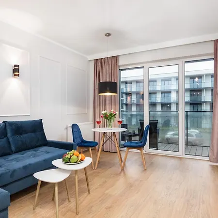 Wellness Riverfront By Renters Aparthotel
