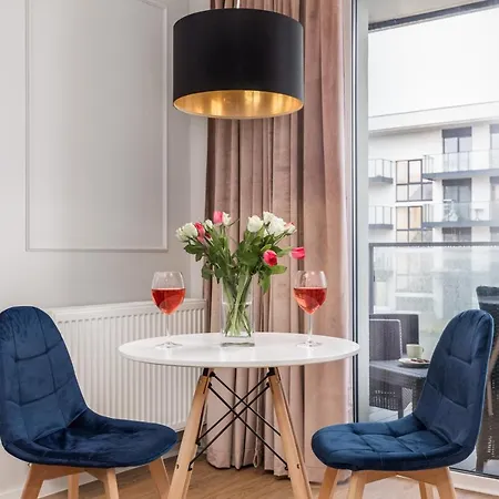 Aparthotel Wellness Riverfront By Renters