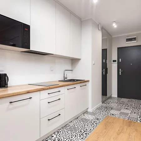 Aparthotel Wellness Riverfront By Renters