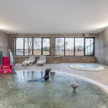 Wellness Riverfront By Renters 아파트호텔