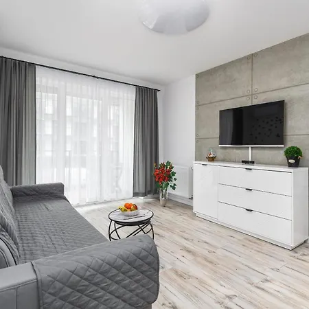 Aparthotel Wellness Riverfront By Renters *