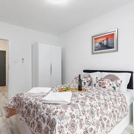 Aparthotel Wellness Riverfront By Renters Dziwnow