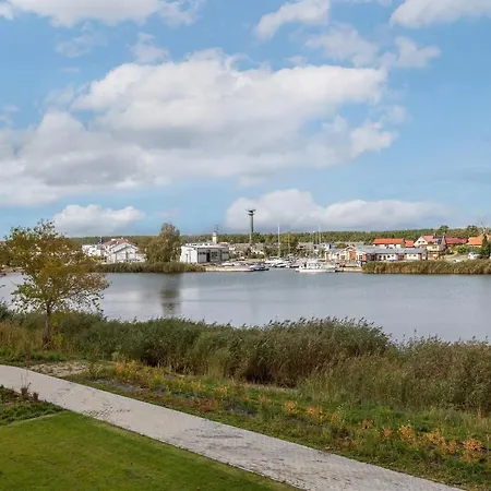 Aparthotel Wellness Riverfront By Renters