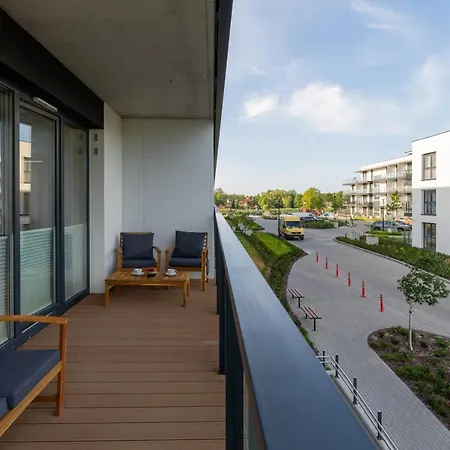 Aparthotel Wellness Riverfront By Renters