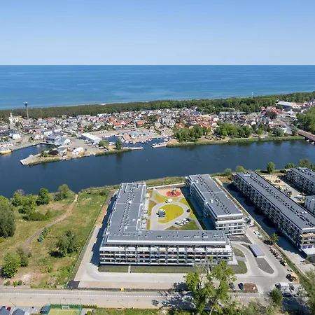 Wellness Riverfront By Renters Aparthotel *